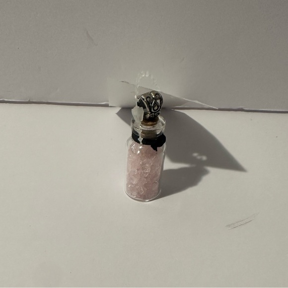 Pink Crystal Bottle with Decorative Cap. Novelty Gift . Jewelry|Home Decor - Picture 2 of 3